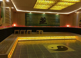 宏隆水上游乐园