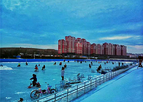 橡胶坝冰雪乐园