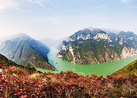 三峡云巅神女天路景区