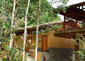 骆越自驾游营地