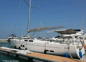 蓝色希望游艇俱乐部