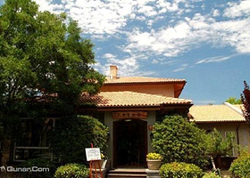 芭东菁古堂草本汤泉