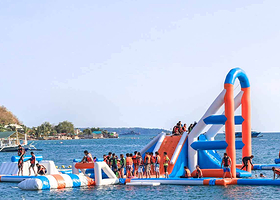 Inflatable Island水上乐园