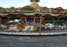 青山江滩游乐场