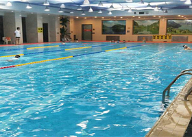 德隆游泳馆