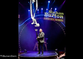 拉斯维加斯内森.波顿（Nathan Burton）魔术秀