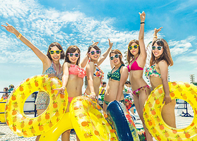 金鹰955电台“疯狂滑道”crazy way 夏日国际亲水潮玩趴