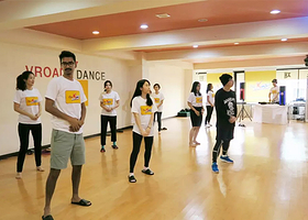 首尔REAL K-POP DANCE舞蹈教室（跳舞体验）