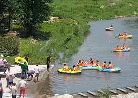 平山拦道石漂流