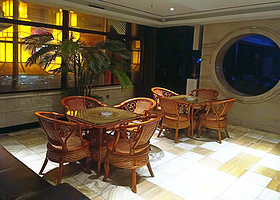 金麟雨温泉休闲洗浴会馆