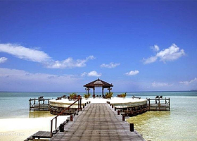 诗巴丹卡帕莱水上屋度假村