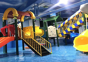 柠檬雨室内水上乐园