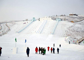 铁岭如意湖冰雪大世界