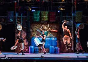 纽约百老汇《破铜烂铁》