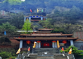 灵崖山天爷洞景区