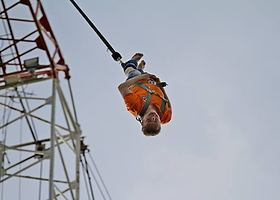 芭提雅高空蹦极