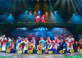 《阿鹏找金花》