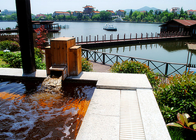 东湖温泉度假村