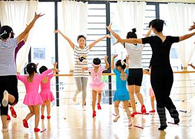 启思堡亲子乐园