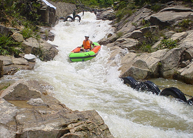 芙蓉峡至尊漂流