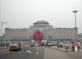 北京西站南广场