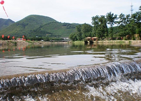 小溪岙峡谷漂流