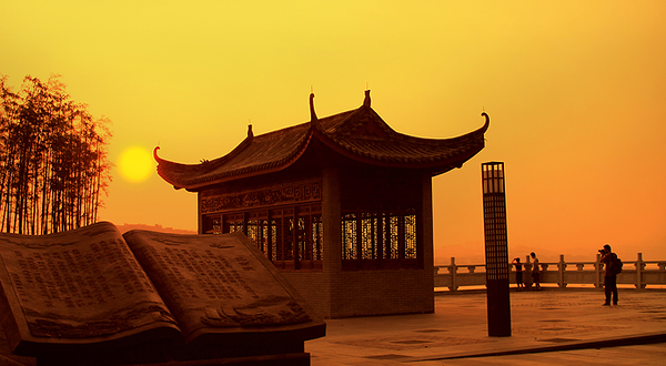 龙州湾滨江公园