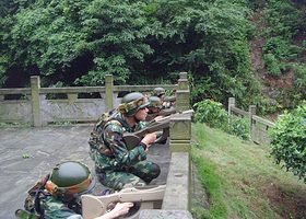 白龙潭真人CS拓展基地