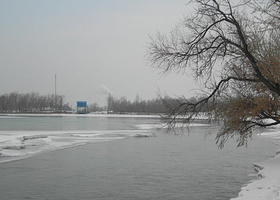 精河县滨河风景区