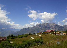 拉朶山景区