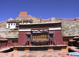 萨迦文化旅游区