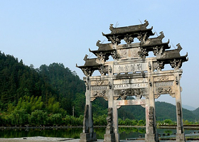 胡文光刺史牌楼