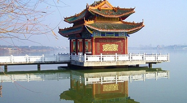 卧龙岗庄园