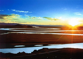 九曲黄河第一弯