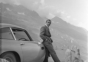 流金五十年007电影设计展