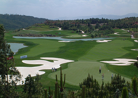 阳光高尔夫俱乐部