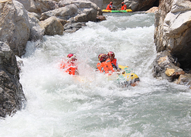 神农架火焰山漂流
