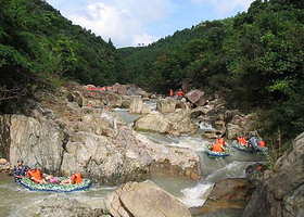 月亮湾生态漂流