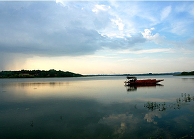 赤龙湖国际健康旅游度假区