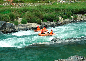 柴河小九寨漂流