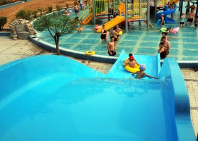 万方假日酒店嬉水乐园