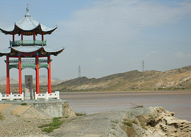 渡口纪念亭