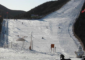 青龙峡滑雪场