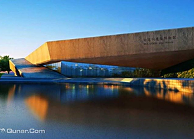 白莲洞洞穴科学博物馆