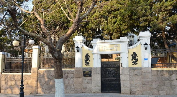 山海关路1号