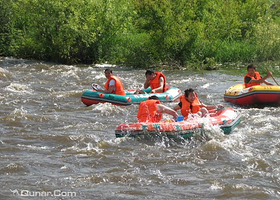 牡丹江林泉河情侣漂流