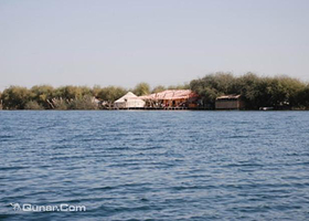 喀拉玛湖沙漠风景区