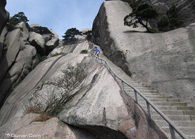 天柱山水吼观光园