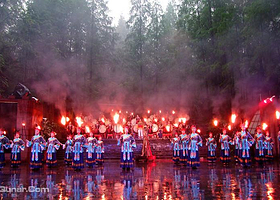 天下凤凰篝火晚会