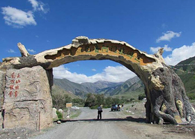 巴音阿门旅游区